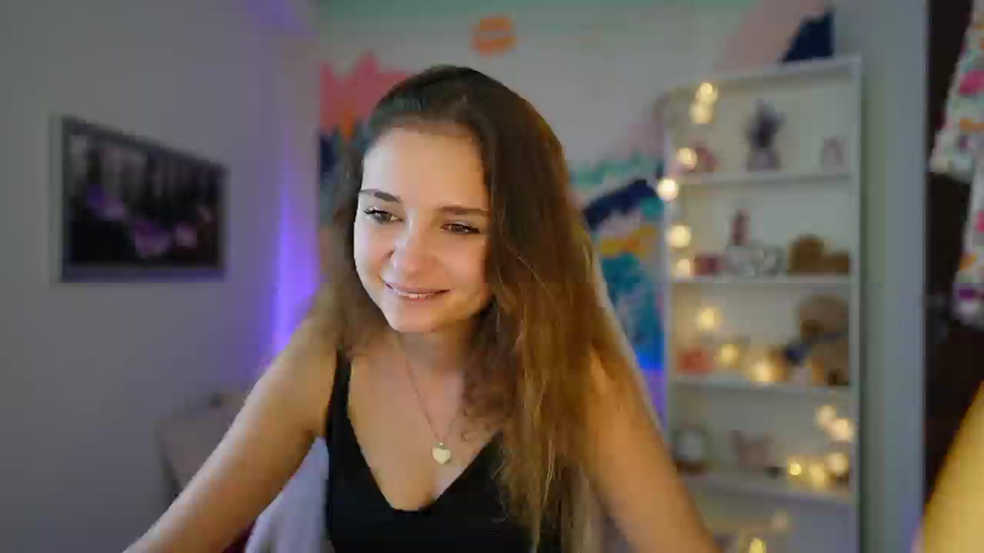 Gallery image thumbnail from Vina_Sky's myfreecams stream on, 08/28/2024, 12:33 image 5 of 20