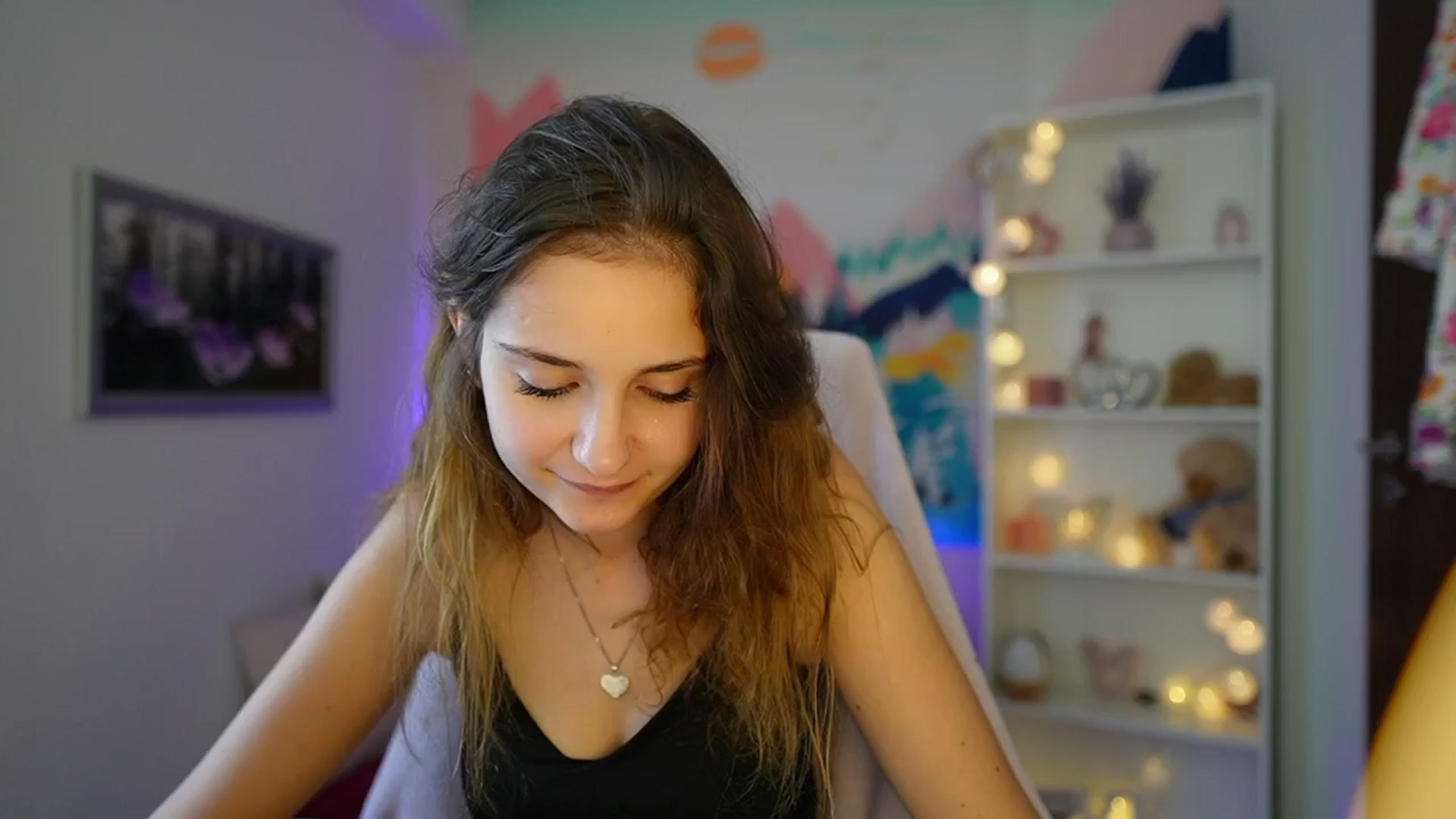 Gallery image thumbnail from Vina_Sky's myfreecams stream on, 08/28/2024, 12:33 image 11 of 20