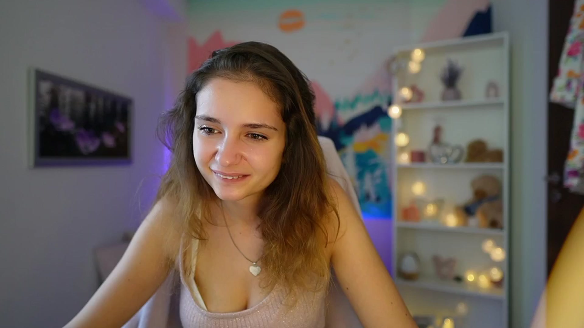 Gallery image thumbnail from Vina_Sky's myfreecams stream on, 08/29/2024, 10:38 image 2 of 20