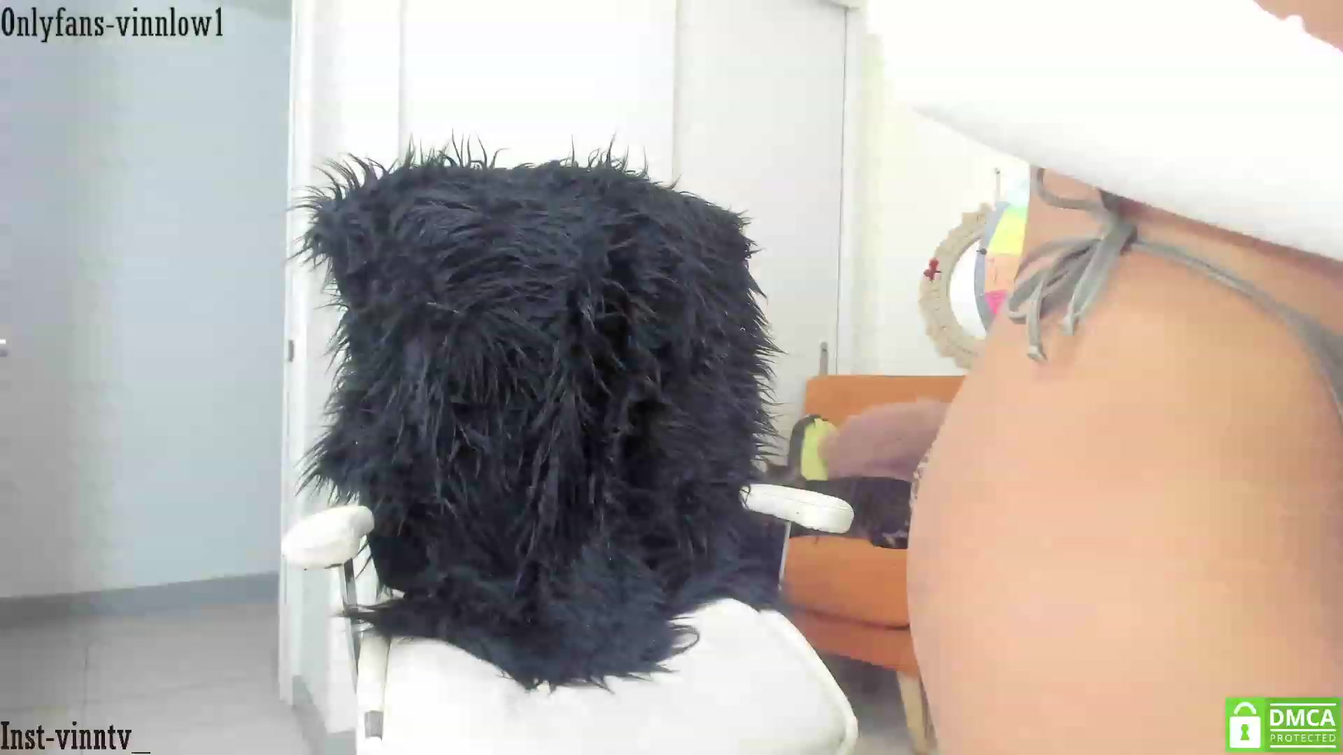 Gallery image thumbnail from Vinnlow's myfreecams stream on, 12/02/2022, 24:00 image 13 of 20