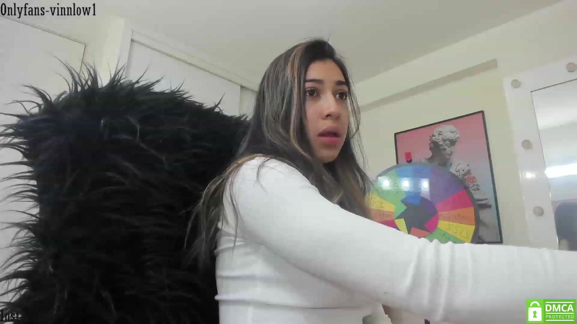 Gallery image thumbnail from Vinnlow's myfreecams stream on, 12/02/2022, 24:53 image 11 of 20