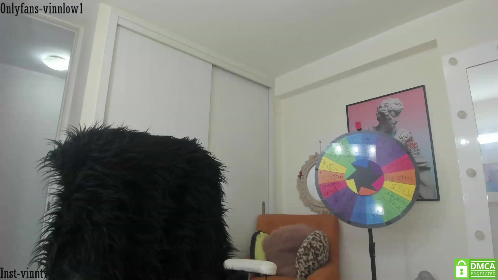 Gallery image thumbnail from Vinnlow's myfreecams stream on, 12/02/2022, 24:53 image 9 of 20