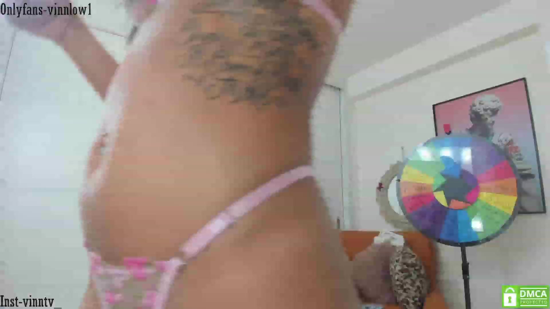 Gallery image thumbnail from Vinnlow's myfreecams stream on, 12/03/2022, 01:27 image 10 of 20