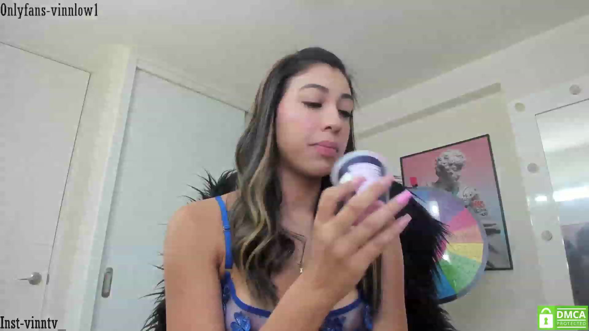 Gallery image thumbnail from Vinnlow's myfreecams stream on, 12/03/2022, 22:19 image 19 of 20