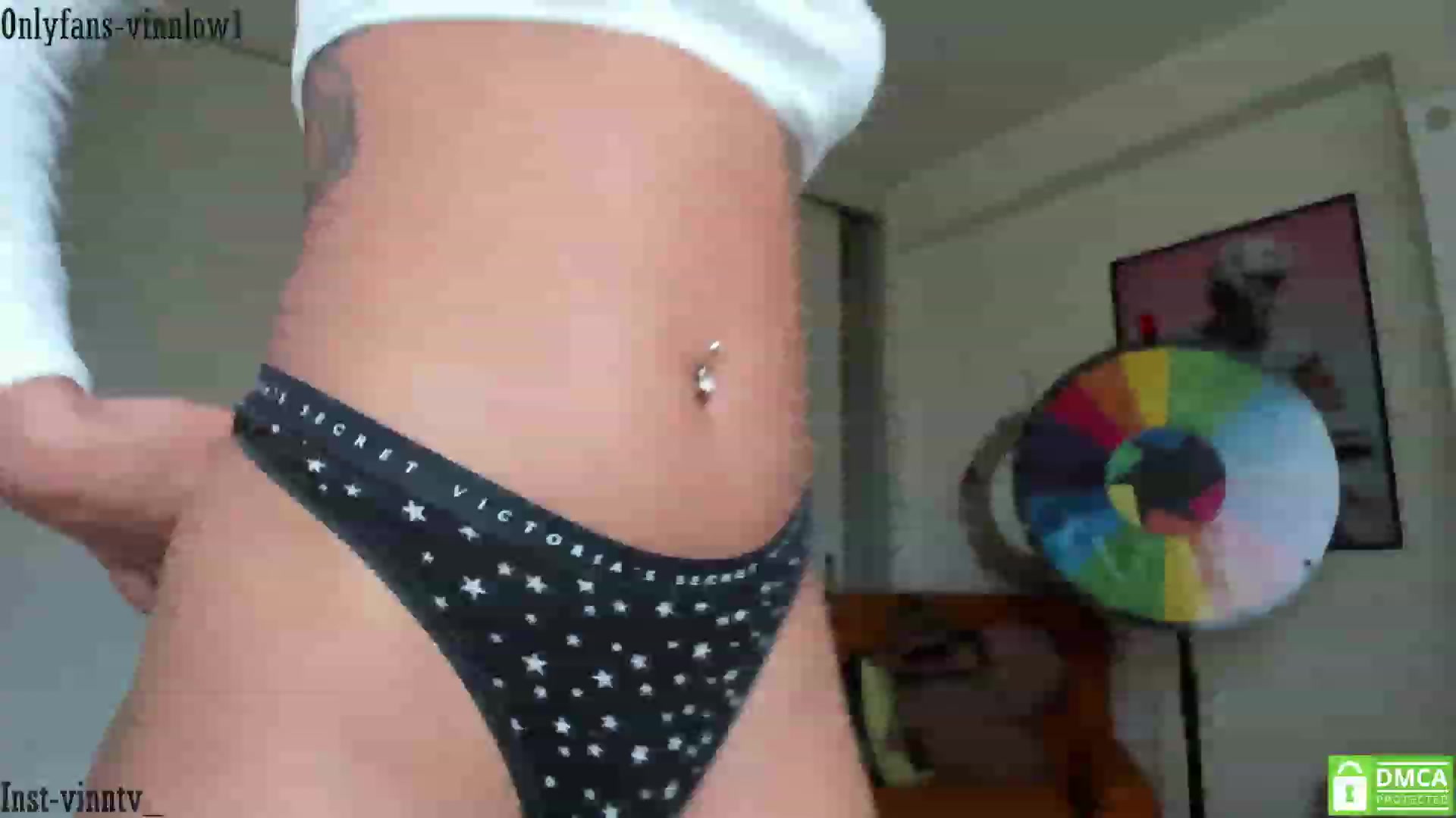 Gallery image thumbnail from Vinnlow's myfreecams stream on, 12/04/2022, 20:45 image 20 of 20