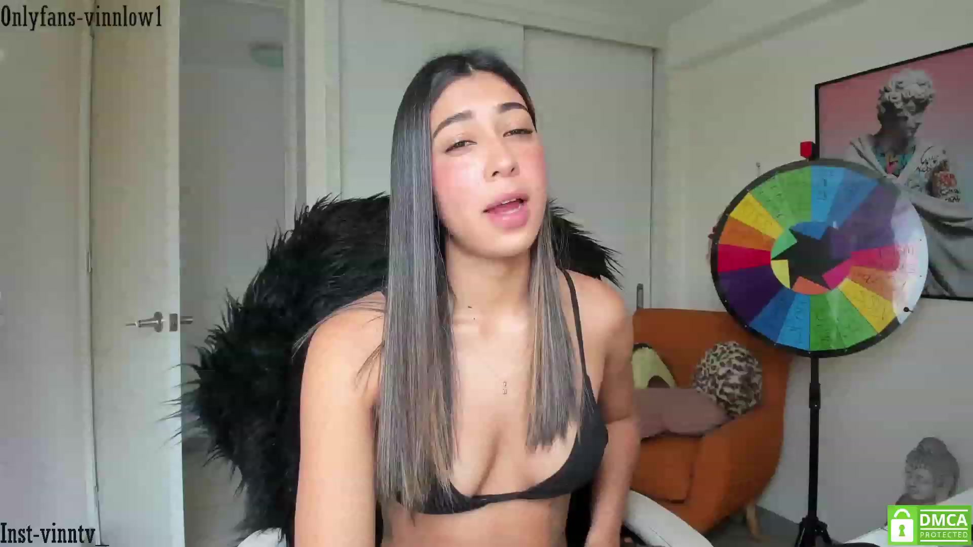 Gallery image thumbnail from Vinnlow's myfreecams stream on, 12/05/2022, 20:45 image 8 of 20
