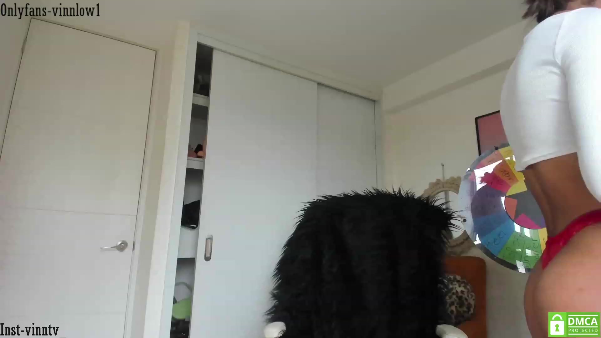 Gallery image thumbnail from Vinnlow's myfreecams stream on, 12/24/2022, 14:23 image 1 of 20