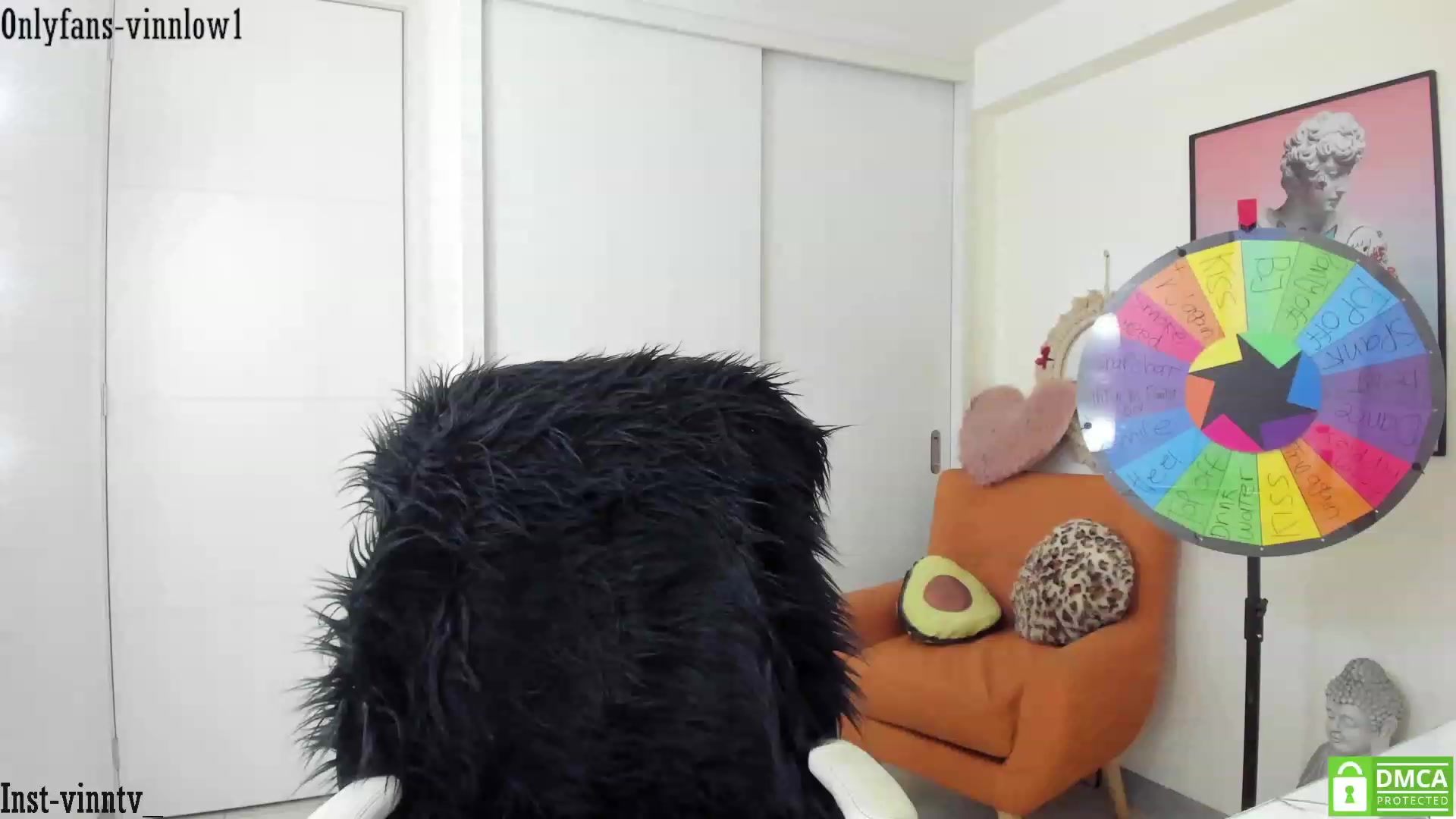 Gallery image thumbnail from Vinnlow's myfreecams stream on, 12/26/2022, 22:57 image 16 of 20