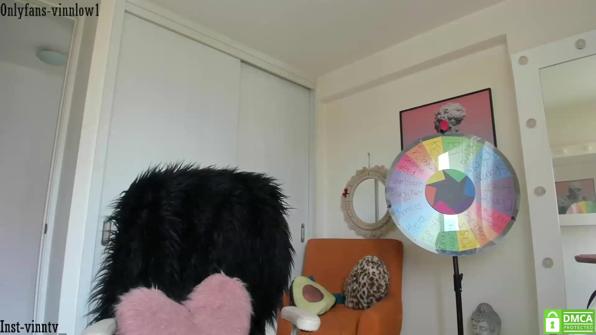 Gallery image thumbnail from Vinnlow's myfreecams stream on, 01/01/2023, 20:04 image 10 of 20