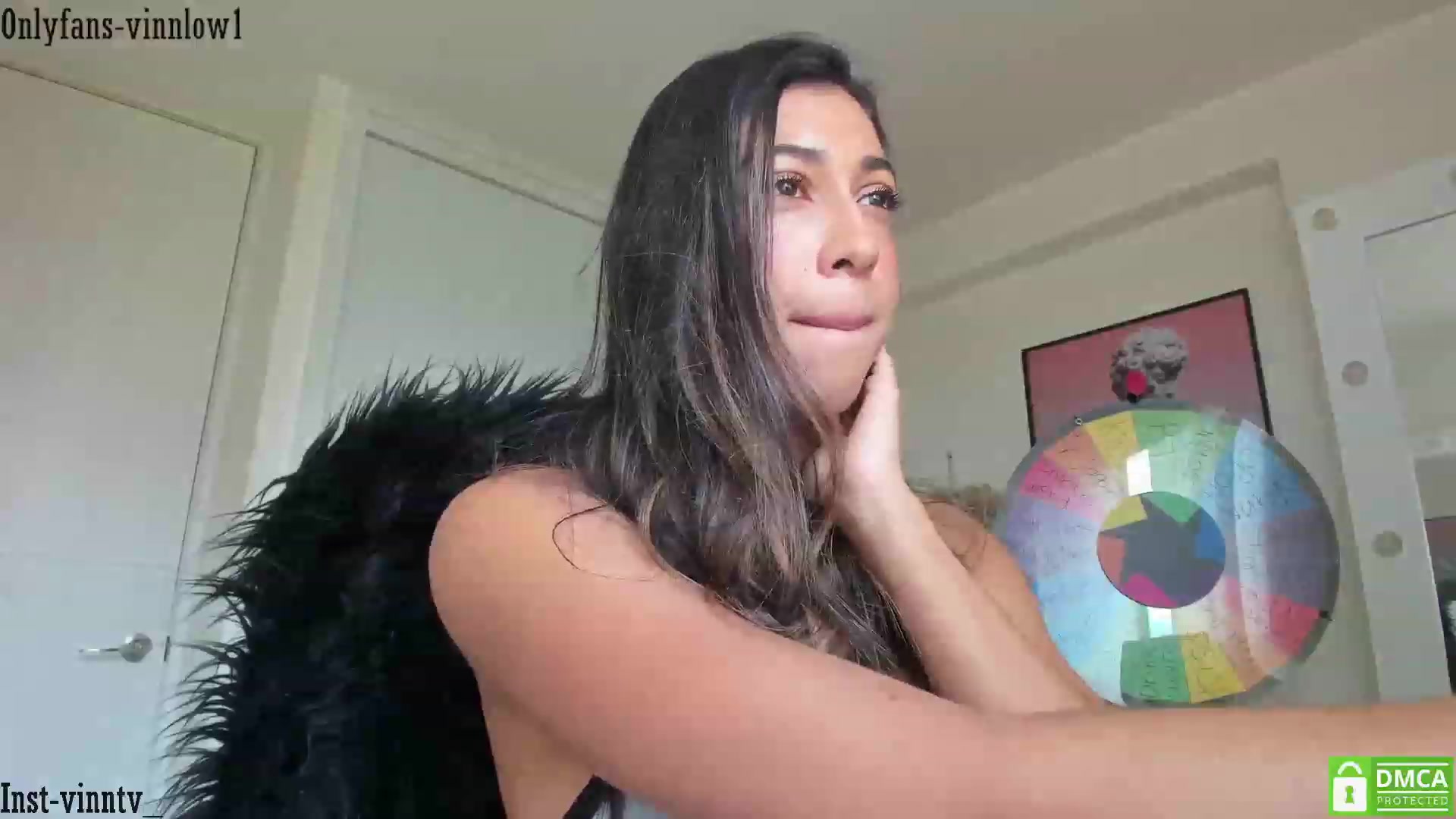 Gallery image thumbnail from Vinnlow's myfreecams stream on, 01/01/2023, 20:04 image 11 of 20