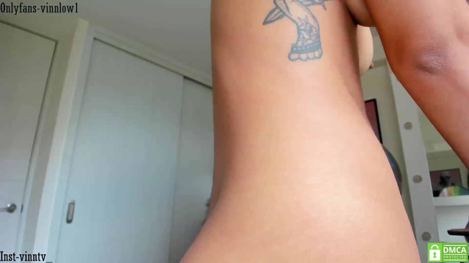 Gallery image thumbnail from Vinnlow's myfreecams stream on, 01/01/2023, 20:04 image 15 of 20