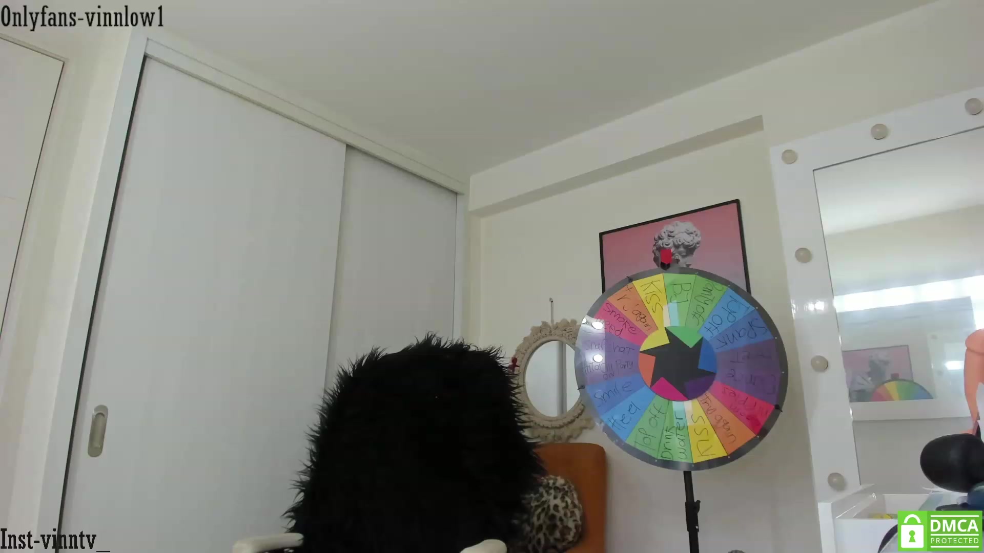 Gallery image thumbnail from Vinnlow's myfreecams stream on, 01/01/2023, 22:50 image 18 of 20