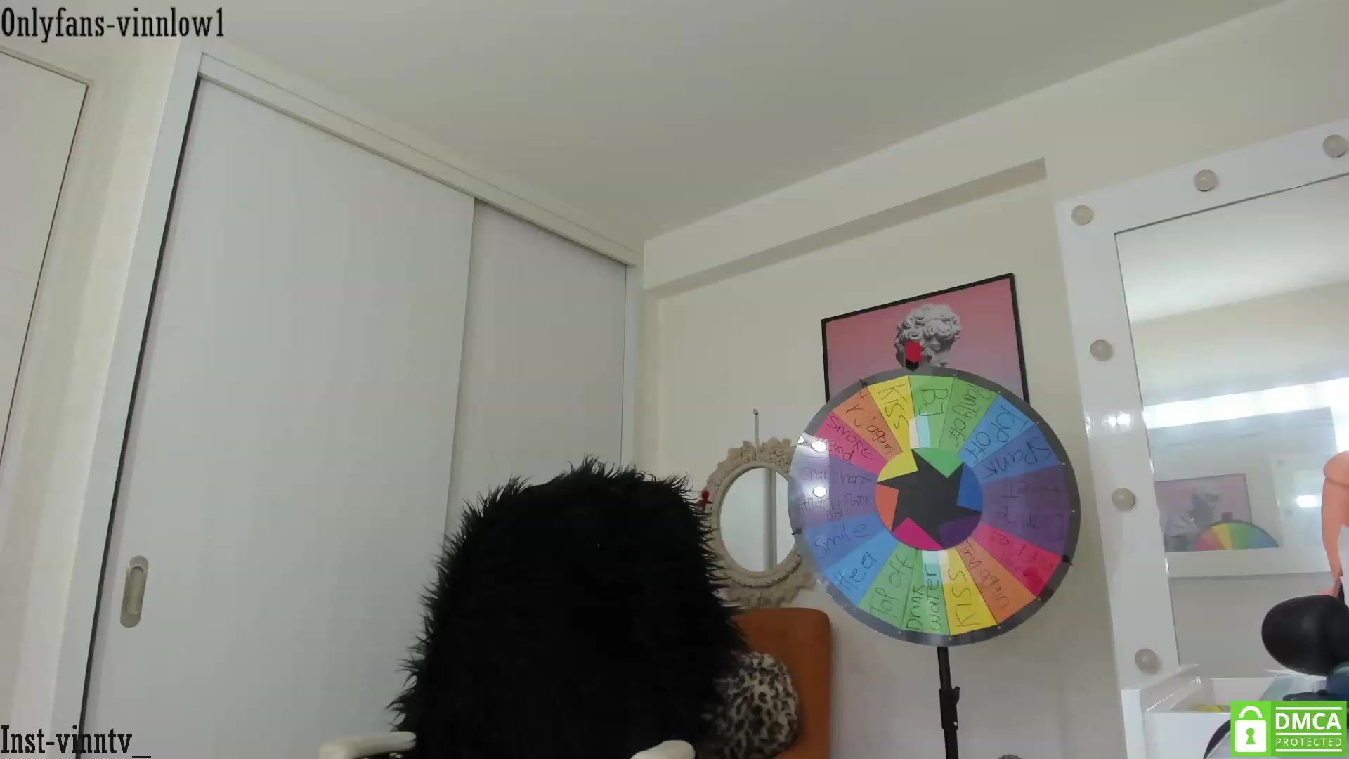 Gallery image thumbnail from Vinnlow's myfreecams stream on, 01/01/2023, 22:50 image 16 of 20