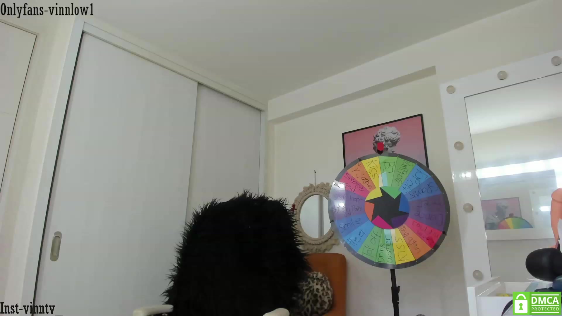Gallery image thumbnail from Vinnlow's myfreecams stream on, 01/01/2023, 22:50 image 19 of 20