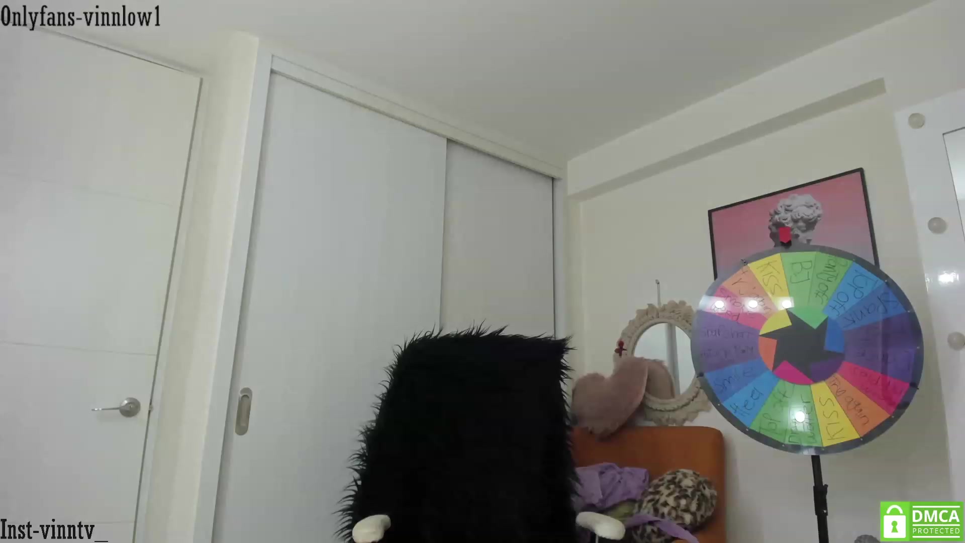 Gallery image thumbnail from Vinnlow's myfreecams stream on, 01/02/2023, 23:46 image 12 of 20