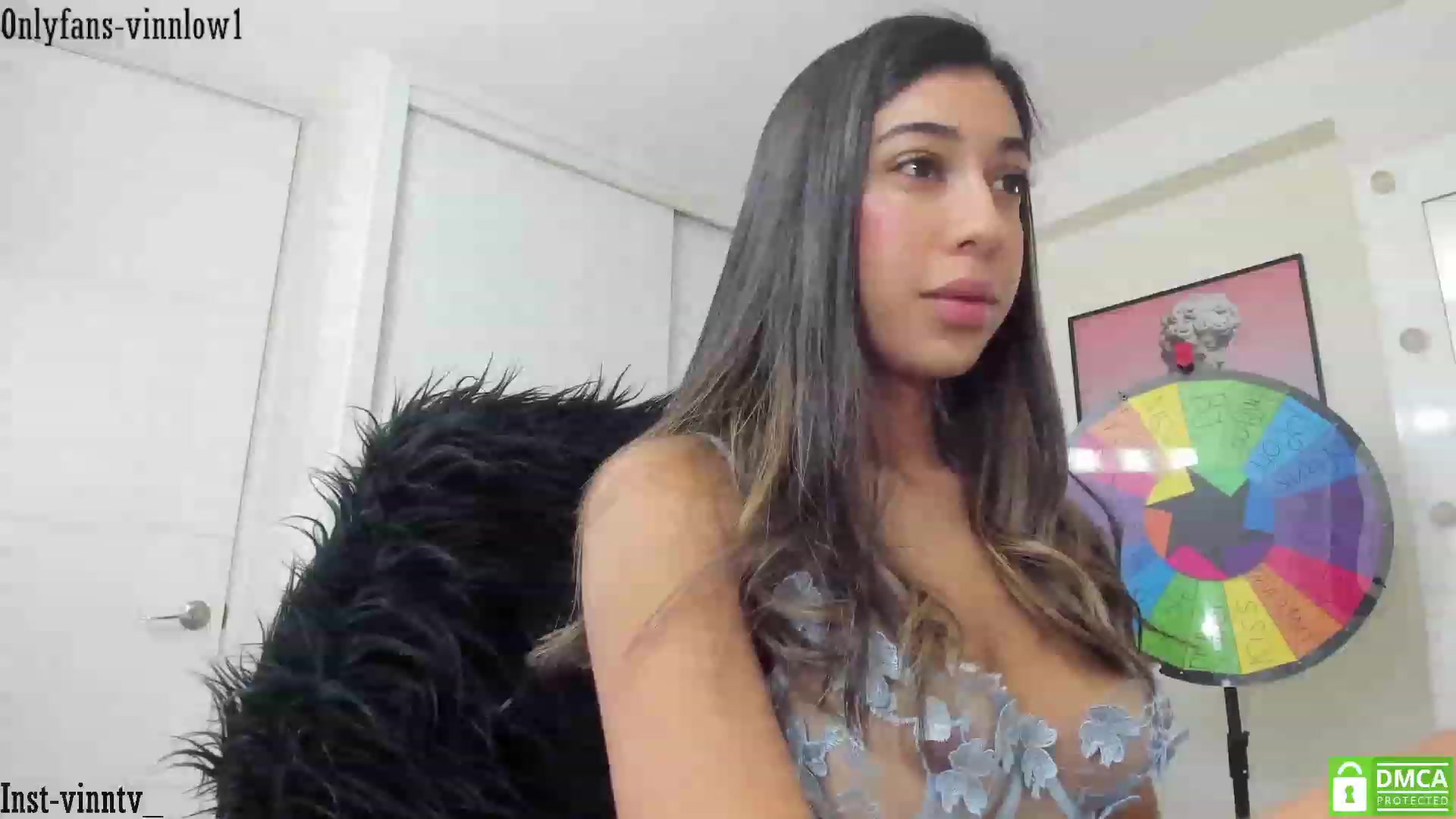 Gallery image thumbnail from Vinnlow's myfreecams stream on, 01/02/2023, 23:46 image 15 of 20