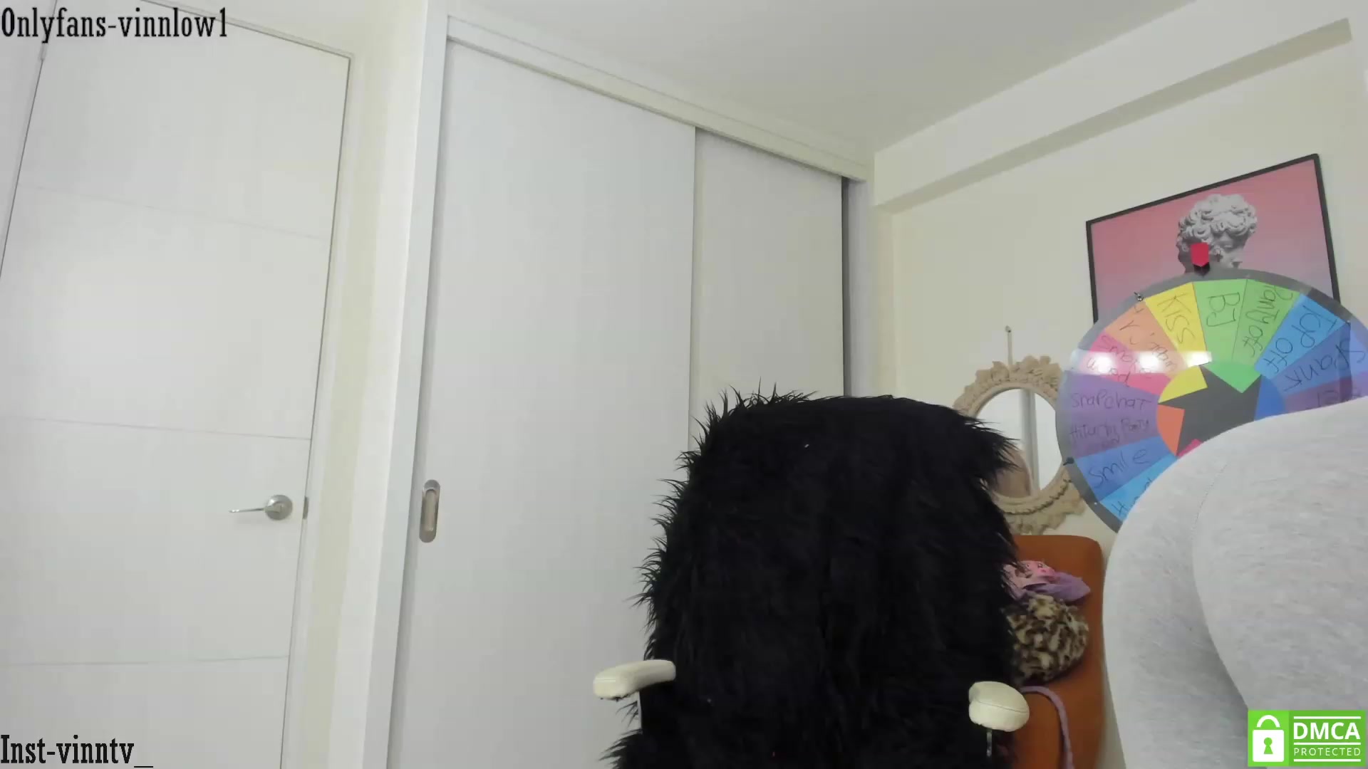 Gallery image thumbnail from Vinnlow's myfreecams stream on, 01/03/2023, 22:53 image 17 of 20