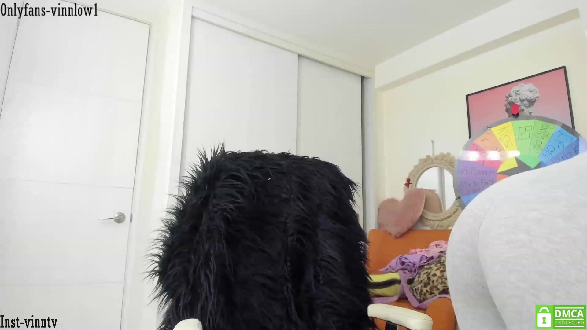 Gallery image thumbnail from Vinnlow's myfreecams stream on, 01/03/2023, 22:53 image 12 of 20