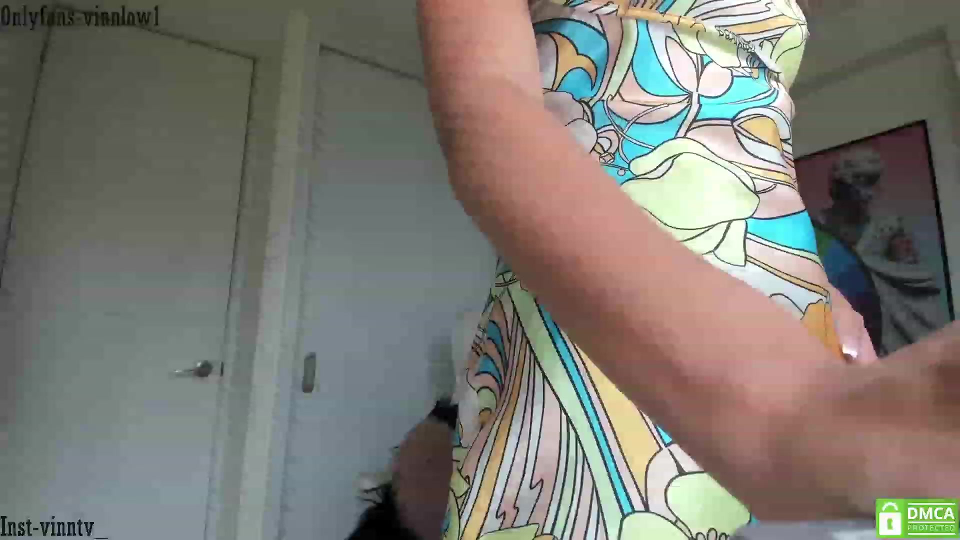 Gallery image thumbnail from Vinnlow's myfreecams stream on, 01/08/2023, 14:45 image 6 of 20