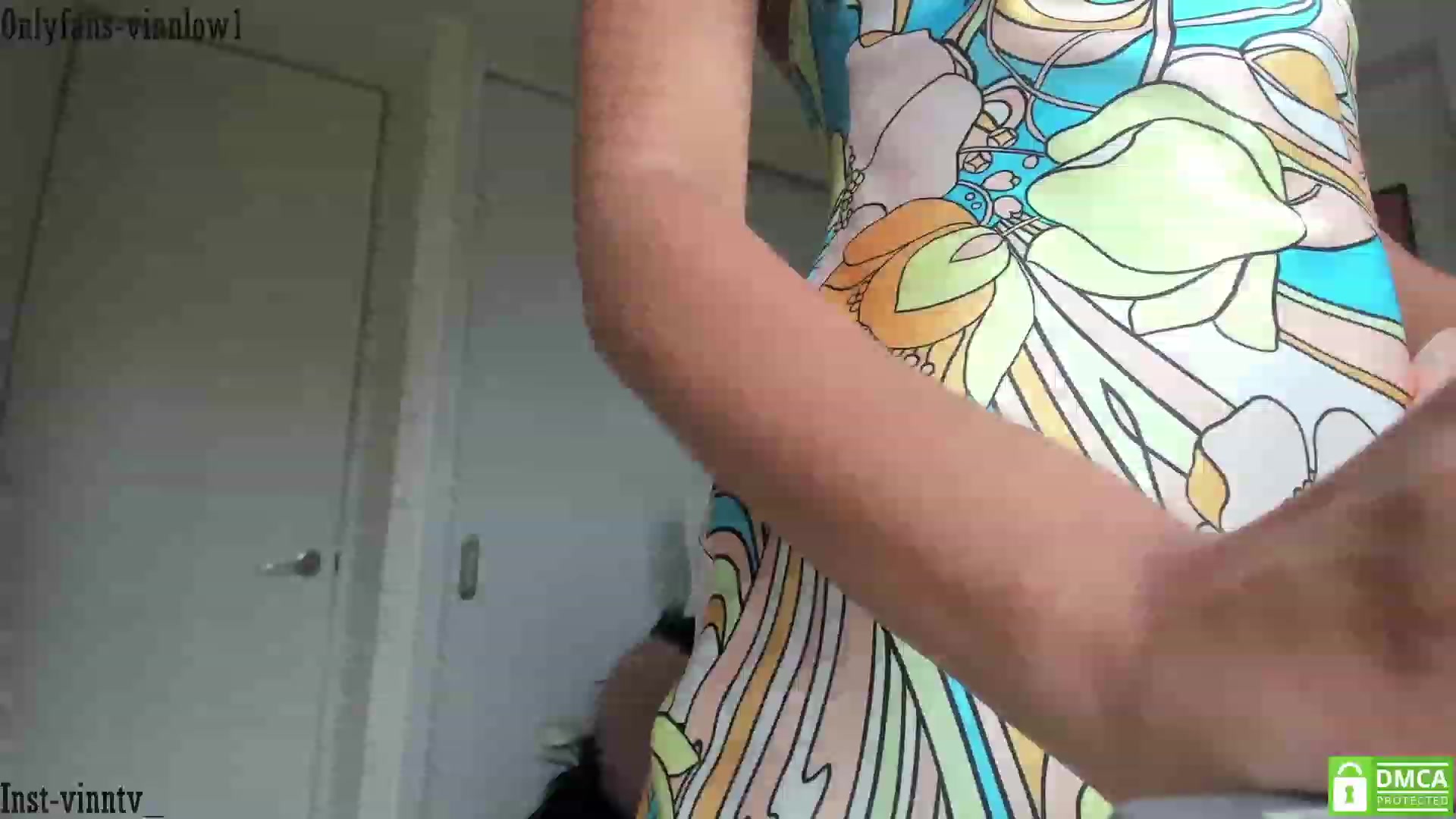 Gallery image thumbnail from Vinnlow's myfreecams stream on, 01/08/2023, 14:45 image 1 of 20