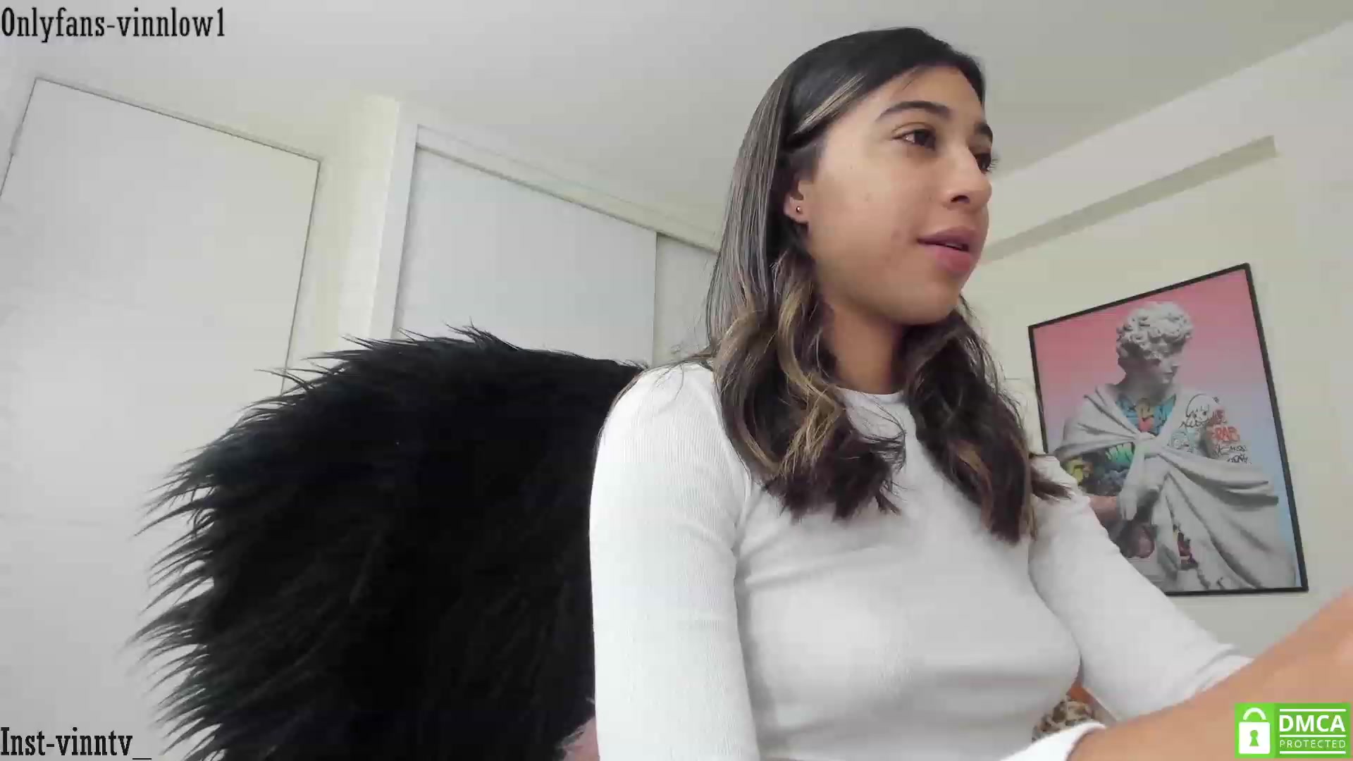 Gallery image thumbnail from Vinnlow's myfreecams stream on, 02/02/2023, 23:54 image 7 of 20