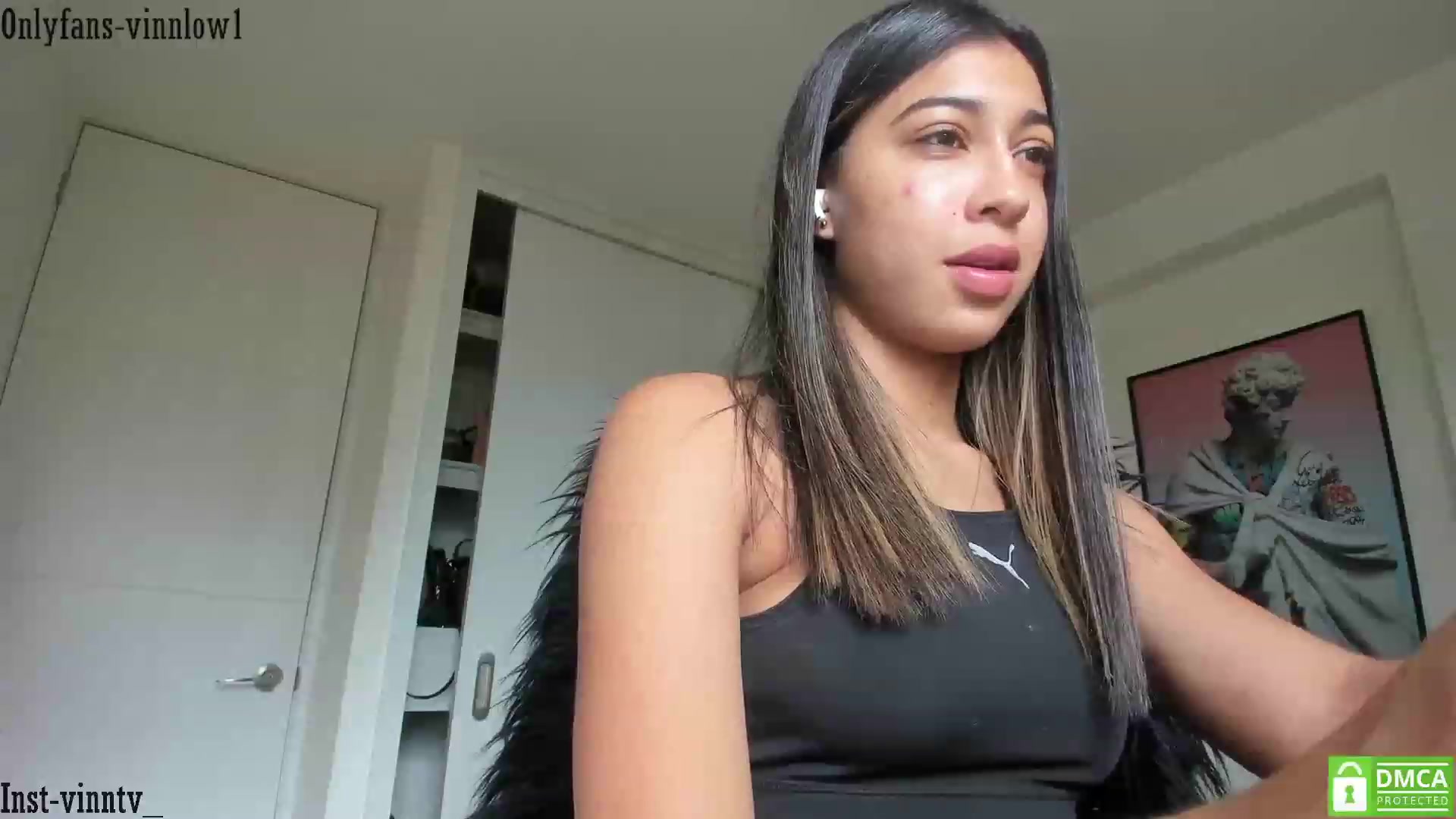 Gallery image thumbnail from Vinnlow's myfreecams stream on, 02/17/2023, 20:33 image 10 of 20