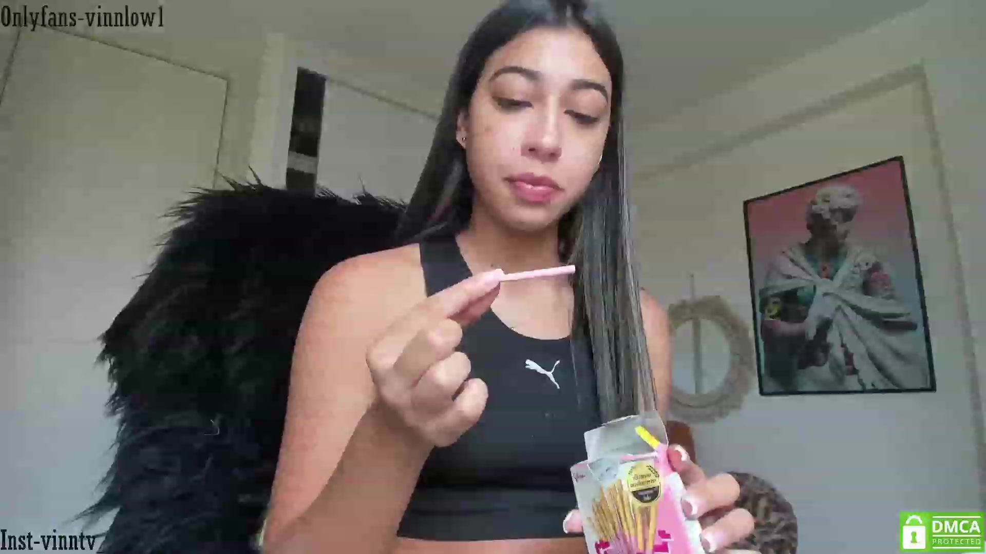 Gallery image thumbnail from Vinnlow's myfreecams stream on, 02/17/2023, 20:33 image 2 of 20