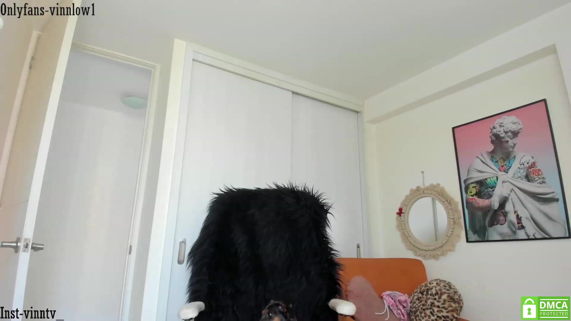 Gallery image thumbnail from Vinnlow's myfreecams stream on, 02/18/2023, 15:41 image 17 of 20