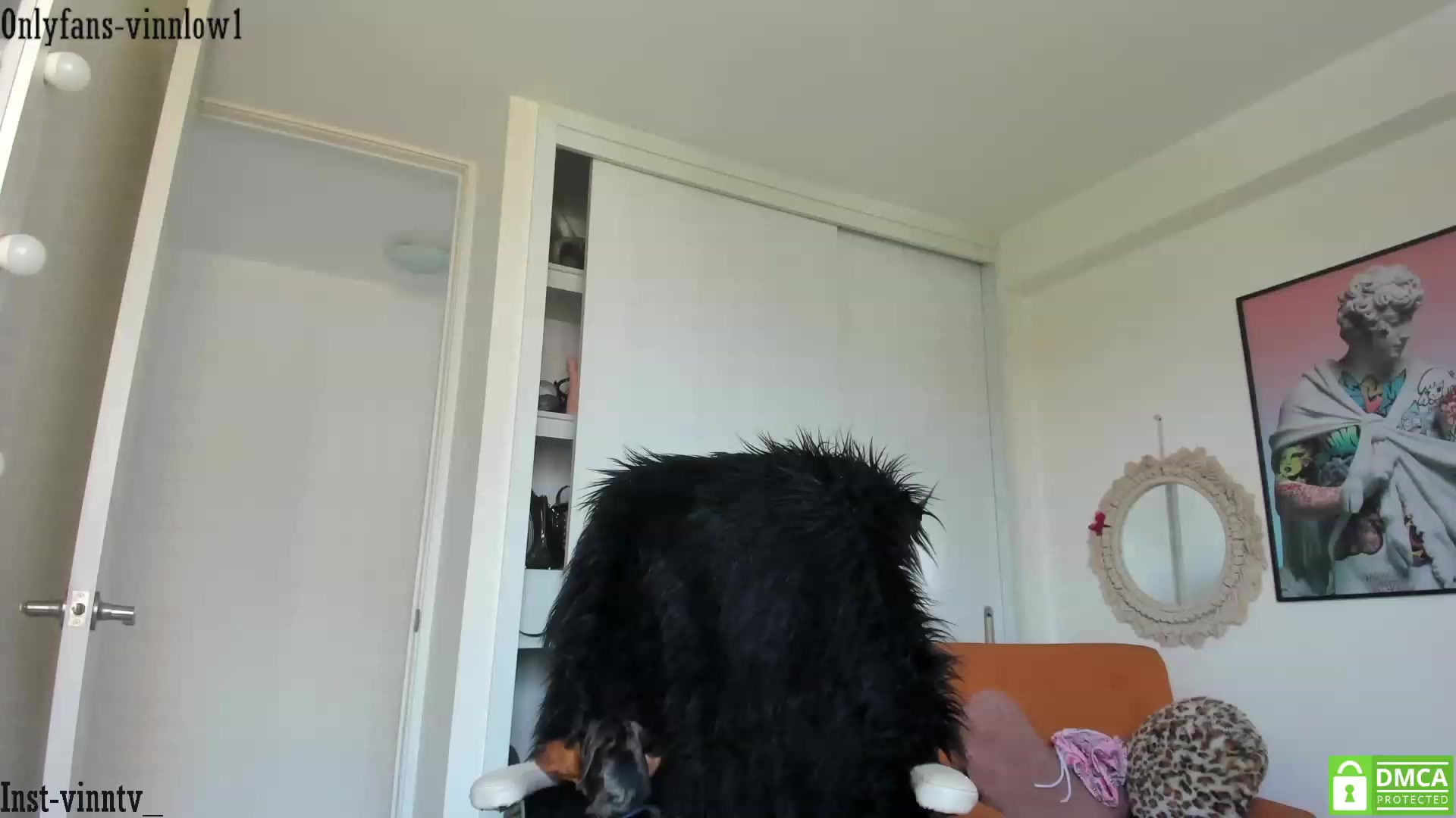 Gallery image thumbnail from Vinnlow's myfreecams stream on, 02/18/2023, 15:41 image 11 of 20
