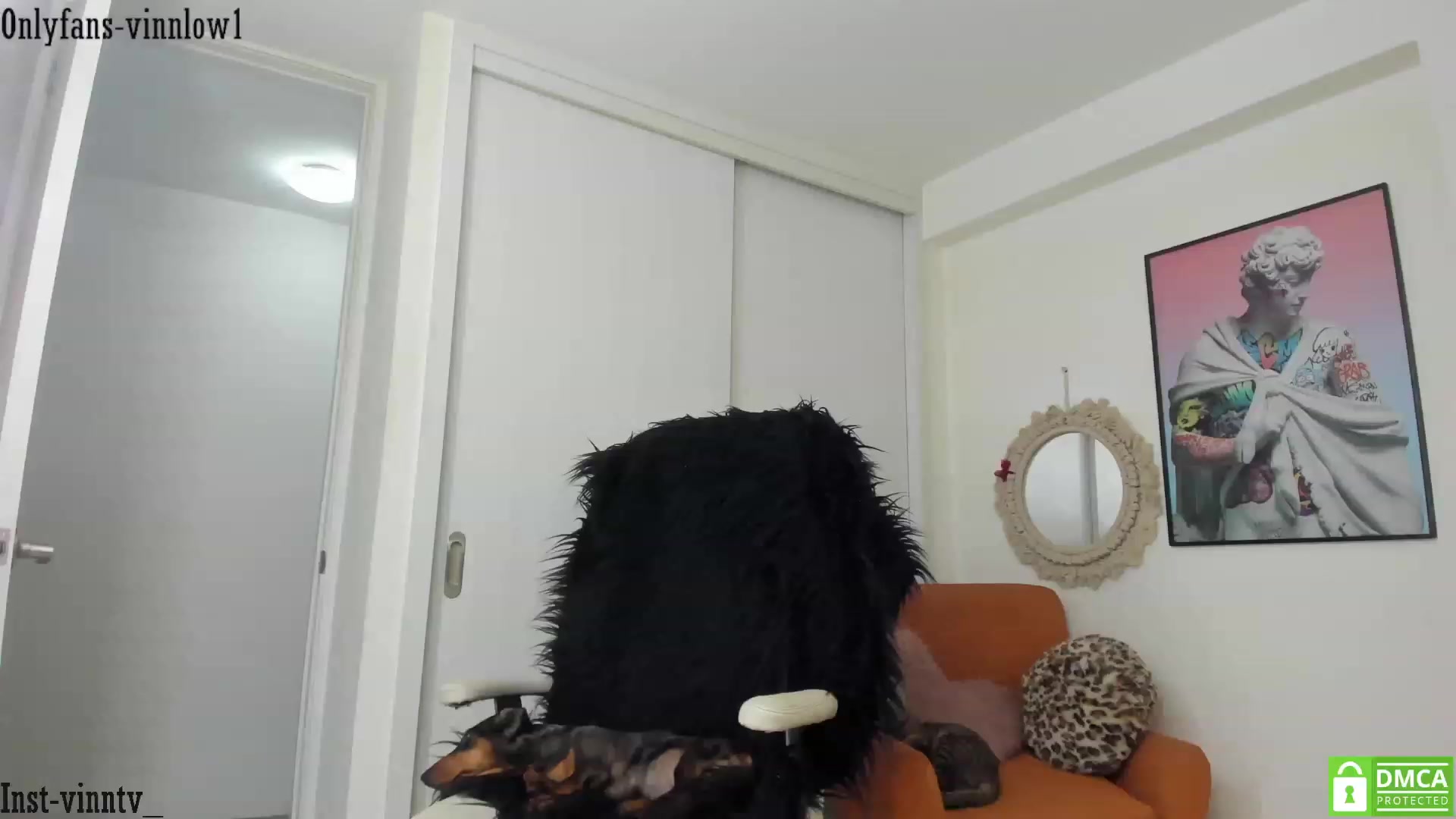 Gallery image thumbnail from Vinnlow's myfreecams stream on, 02/19/2023, 03:26 image 15 of 20
