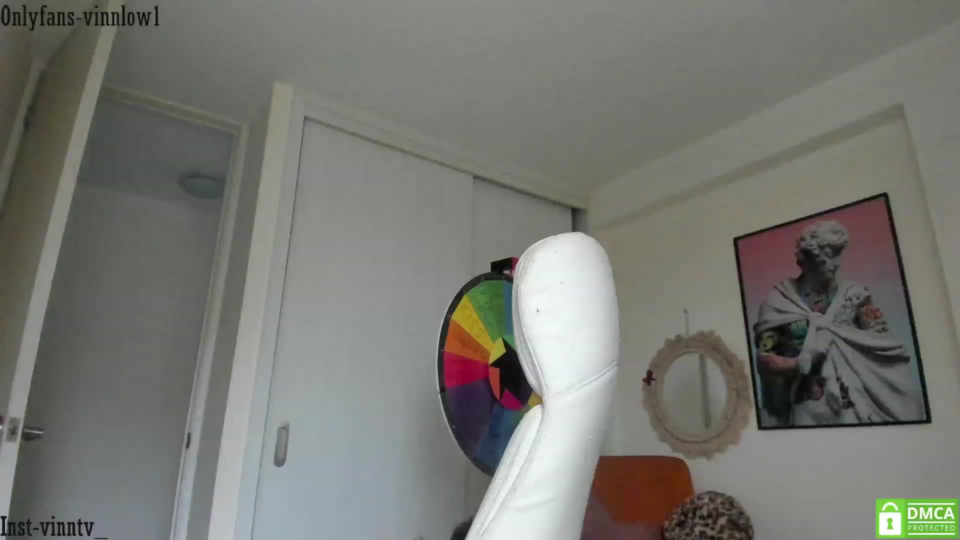 Gallery image thumbnail from Vinnlow's myfreecams stream on, 02/19/2023, 22:55 image 19 of 20