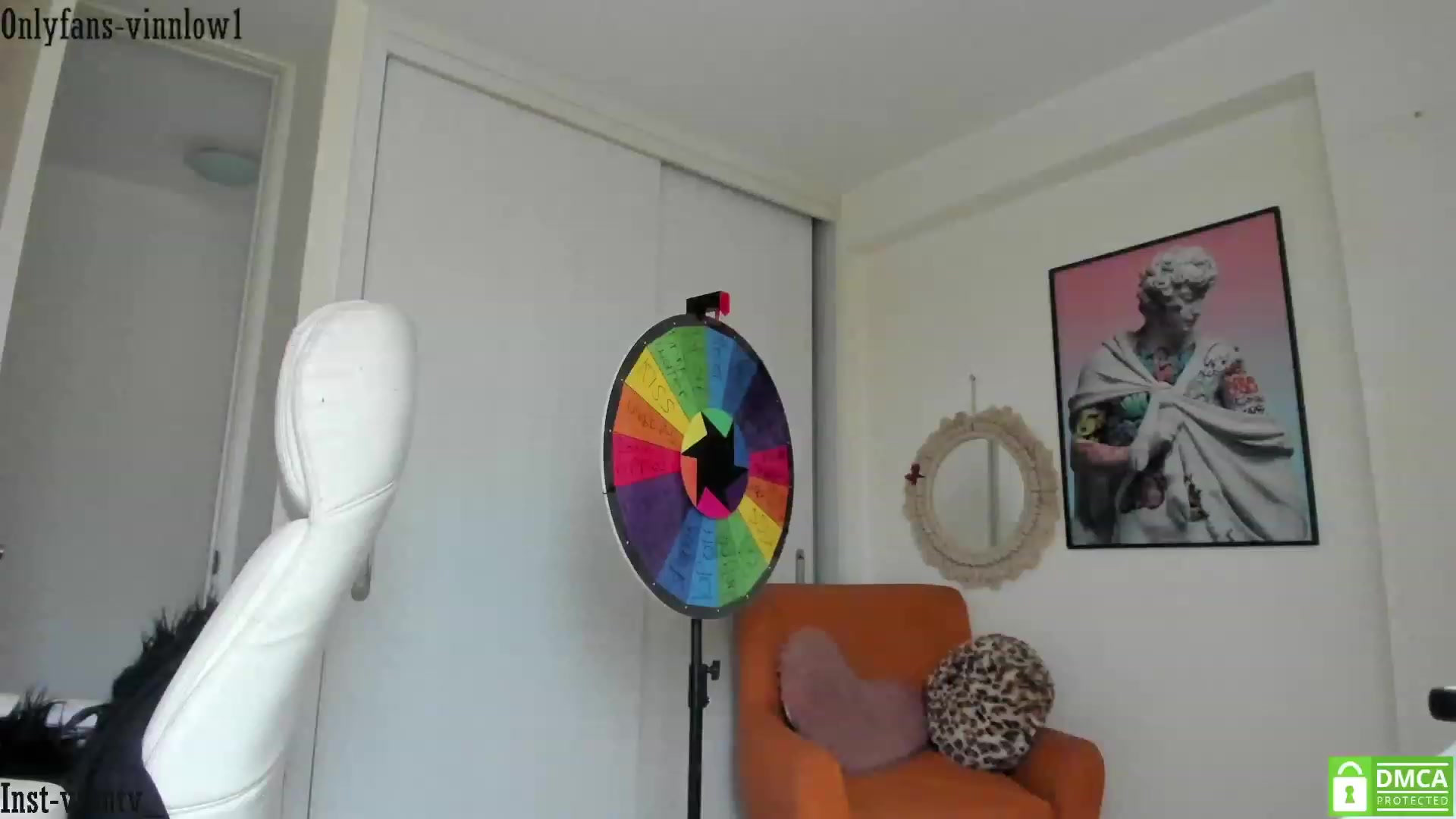 Gallery image thumbnail from Vinnlow's myfreecams stream on, 02/19/2023, 22:55 image 5 of 20