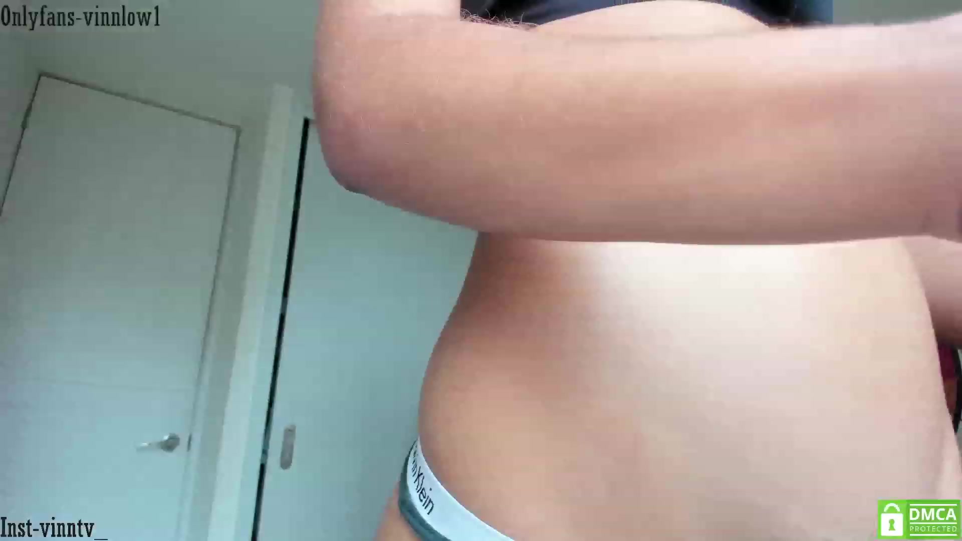 Gallery image thumbnail from Vinnlow's myfreecams stream on, 02/22/2023, 15:15 image 3 of 20