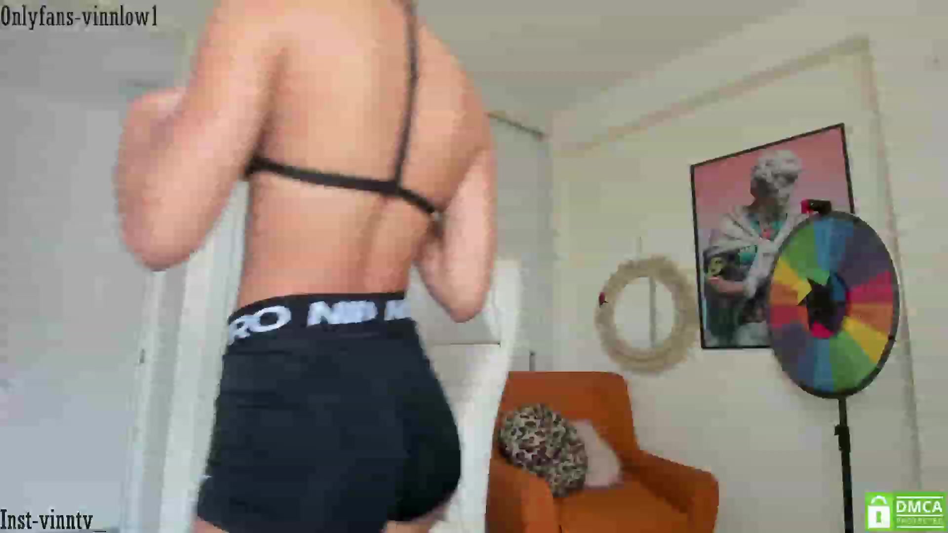 Gallery image thumbnail from Vinnlow's myfreecams stream on, 02/27/2023, 14:00 image 4 of 20