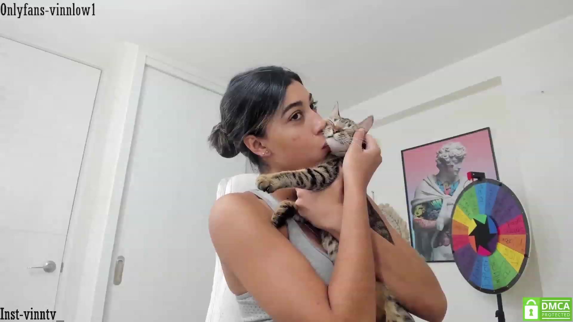 Gallery image thumbnail from Vinnlow's myfreecams stream on, 03/01/2023, 01:59 image 13 of 20