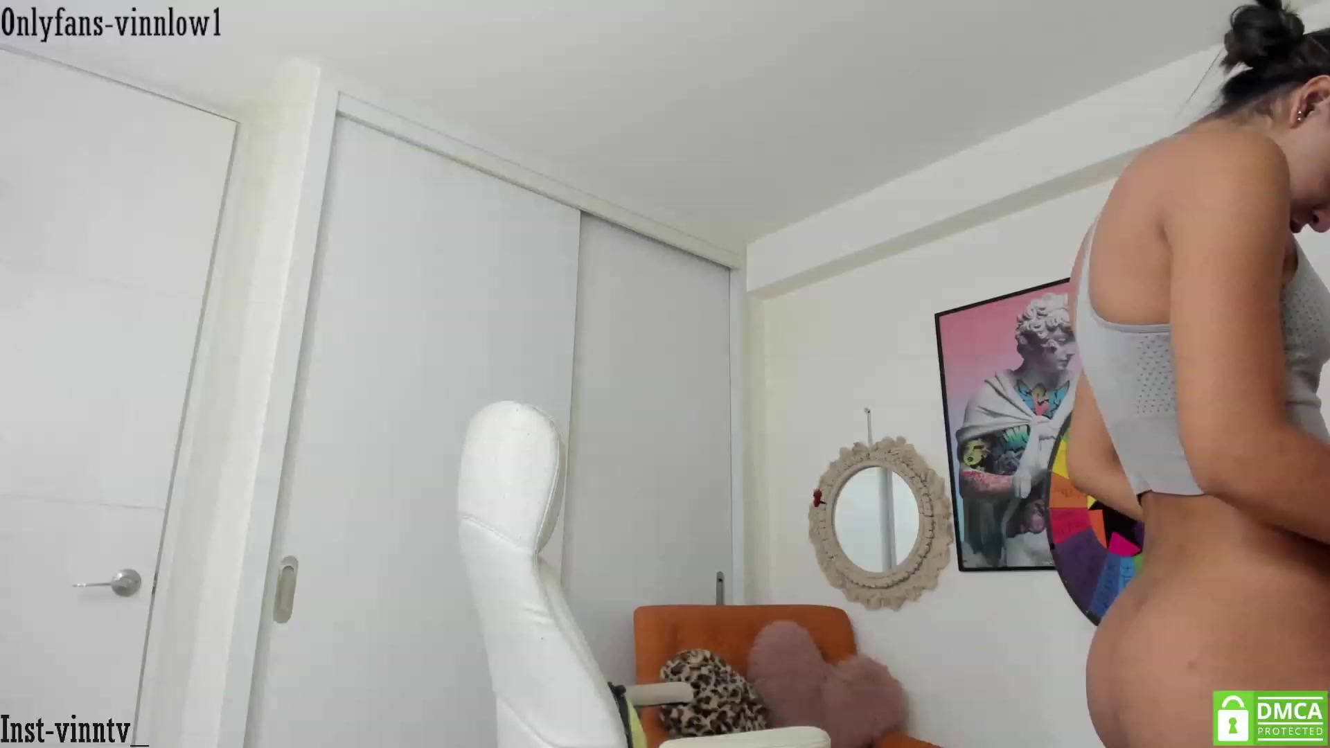 Gallery image thumbnail from Vinnlow's myfreecams stream on, 03/01/2023, 02:48 image 12 of 20