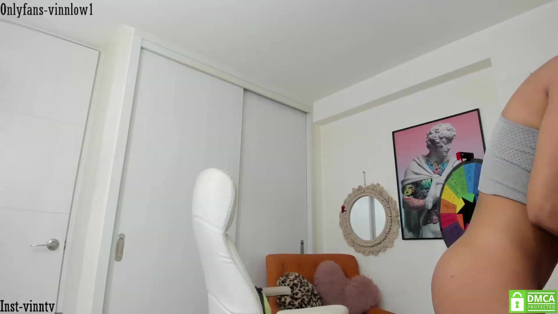 Gallery image thumbnail from Vinnlow's myfreecams stream on, 03/01/2023, 02:48 image 14 of 20