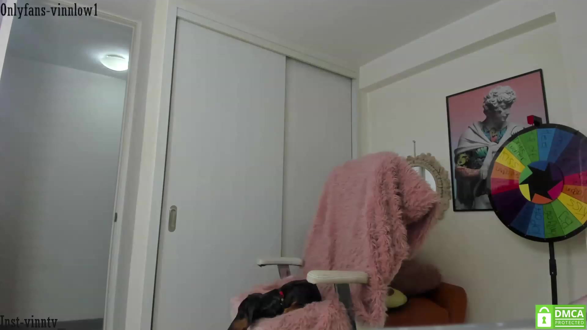 Gallery image thumbnail from Vinnlow's myfreecams stream on, 03/08/2023, 02:04 image 15 of 20