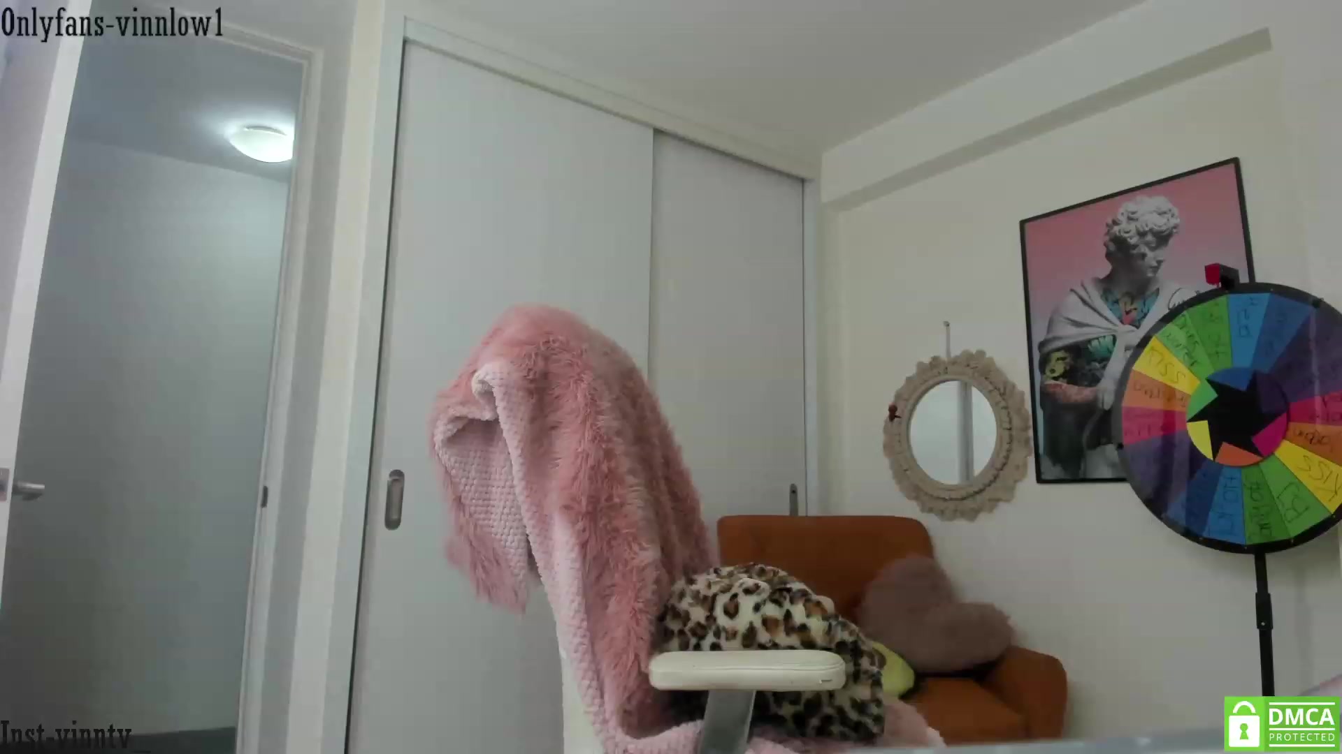 Gallery image thumbnail from Vinnlow's myfreecams stream on, 03/08/2023, 02:04 image 6 of 20