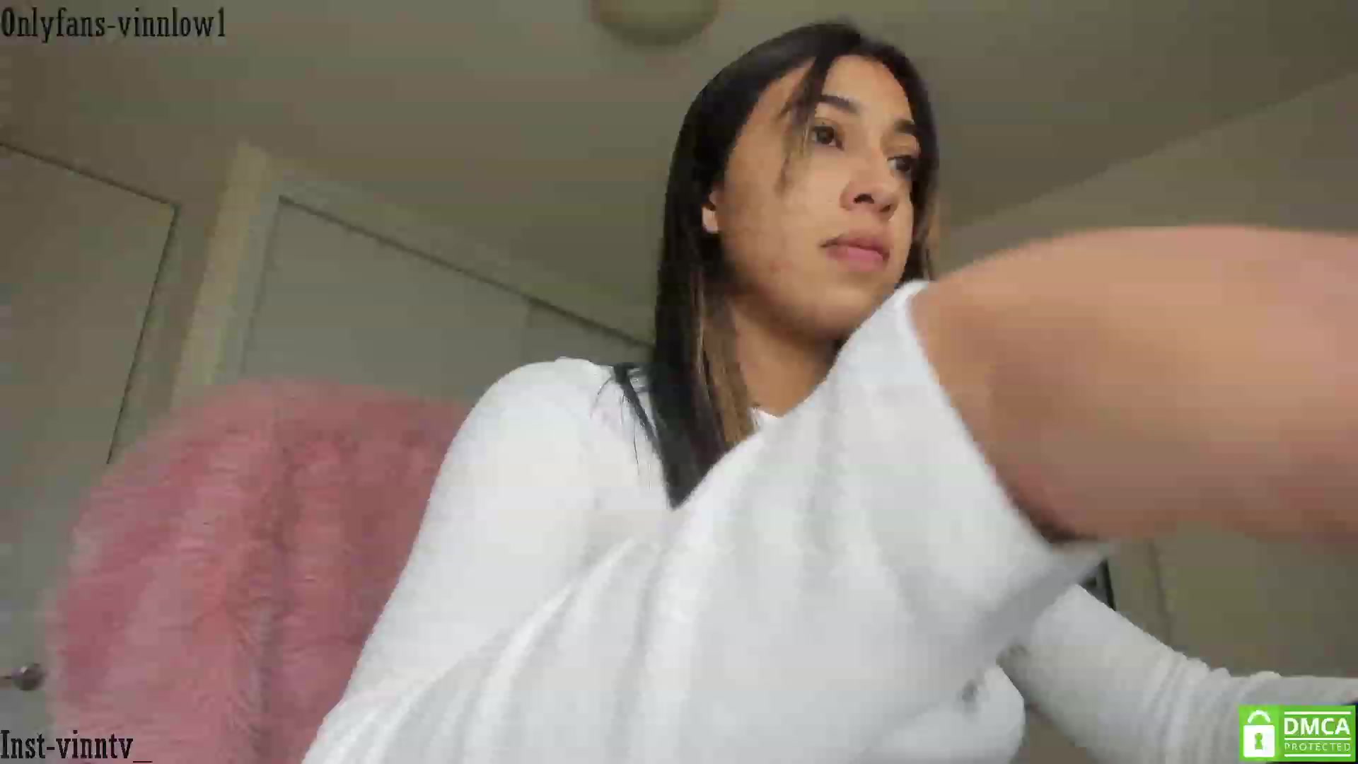 Gallery image thumbnail from Vinnlow's myfreecams stream on, 03/19/2023, 22:57 image 14 of 20