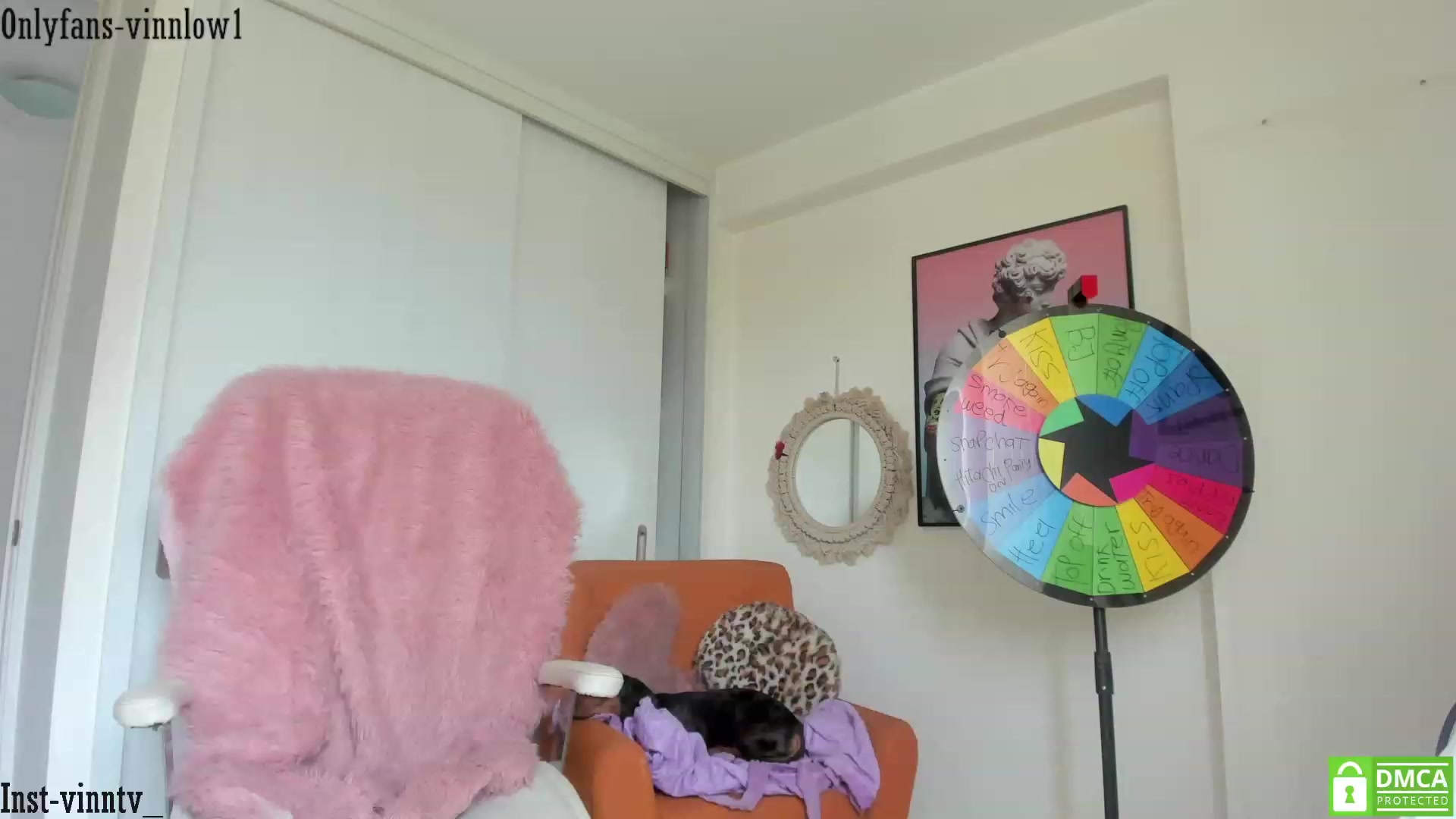 Gallery image thumbnail from Vinnlow's myfreecams stream on, 03/20/2023, 19:43 image 18 of 20