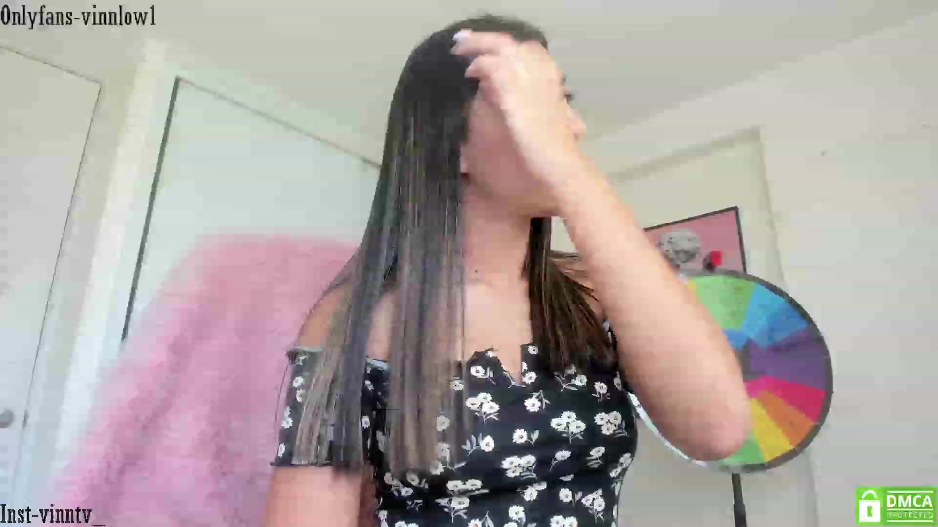 Gallery image thumbnail from Vinnlow's myfreecams stream on, 03/21/2023, 19:41 image 6 of 20