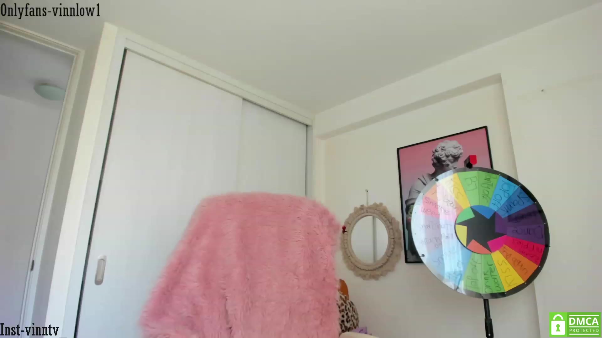 Gallery image thumbnail from Vinnlow's myfreecams stream on, 03/21/2023, 19:41 image 8 of 20