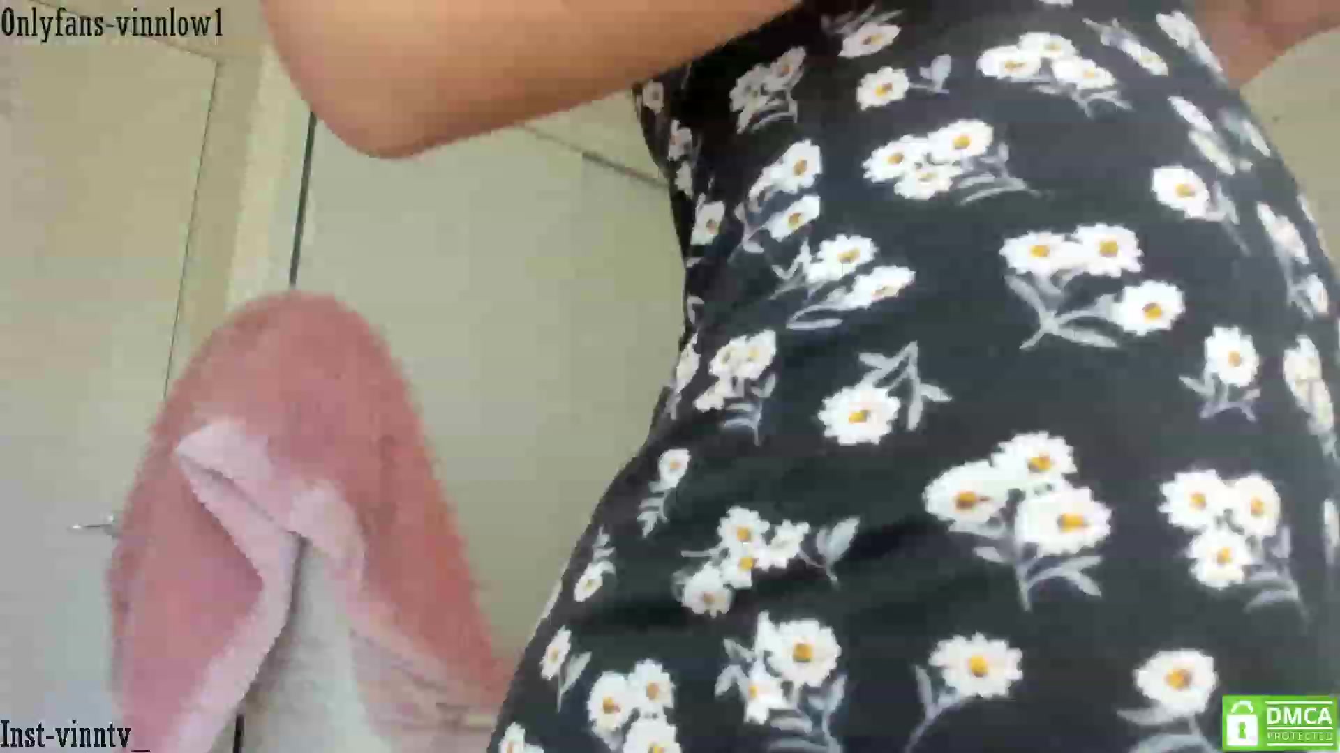 Gallery image thumbnail from Vinnlow's myfreecams stream on, 03/21/2023, 19:41 image 18 of 20
