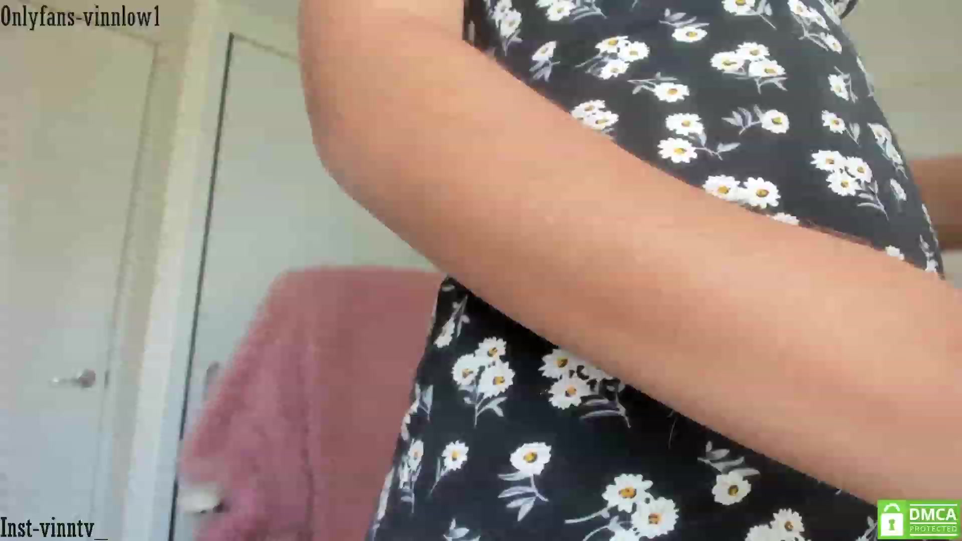 Gallery image thumbnail from Vinnlow's myfreecams stream on, 03/21/2023, 19:41 image 14 of 20