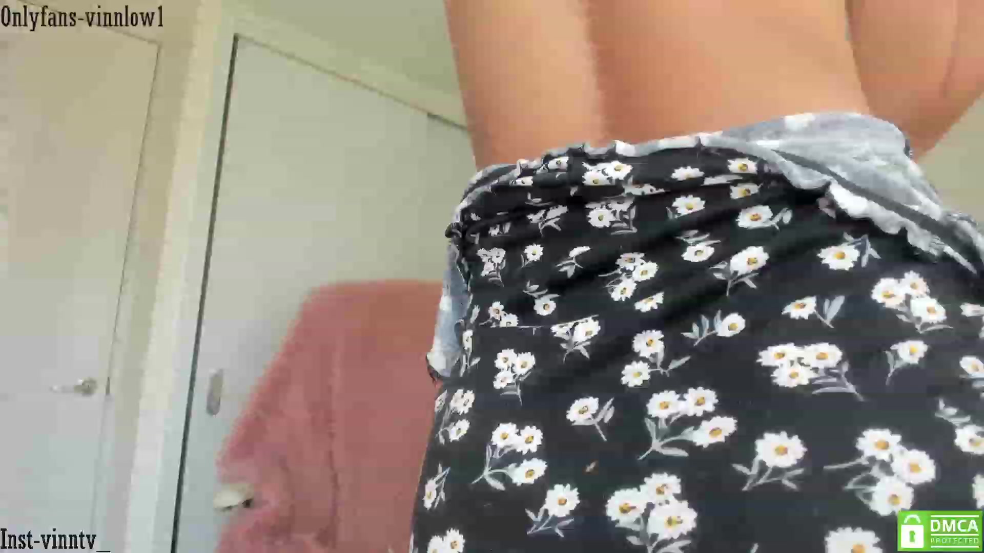Gallery image thumbnail from Vinnlow's myfreecams stream on, 03/21/2023, 19:41 image 16 of 20