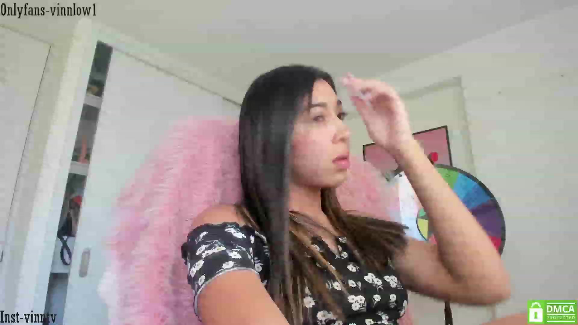 Gallery image thumbnail from Vinnlow's myfreecams stream on, 03/21/2023, 20:22 image 20 of 20