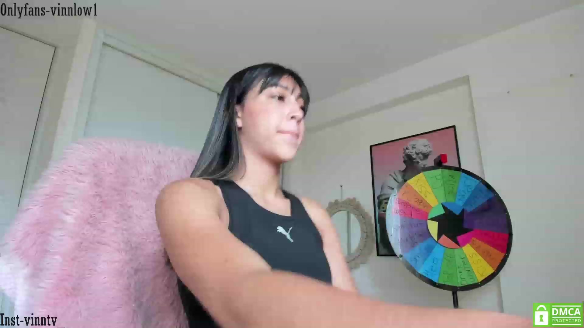 Gallery image thumbnail from Vinnlow's myfreecams stream on, 03/22/2023, 21:49 image 15 of 20