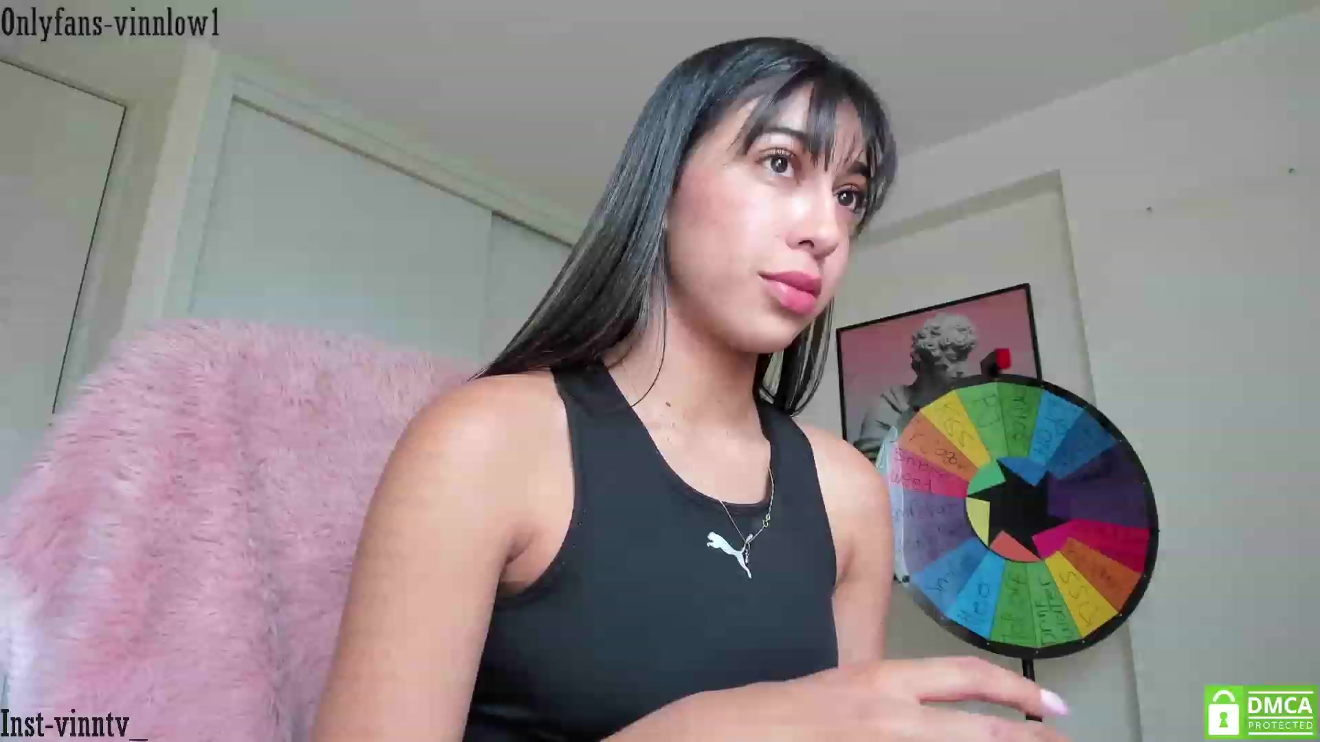 Gallery image thumbnail from Vinnlow's myfreecams stream on, 03/22/2023, 21:49 image 13 of 20