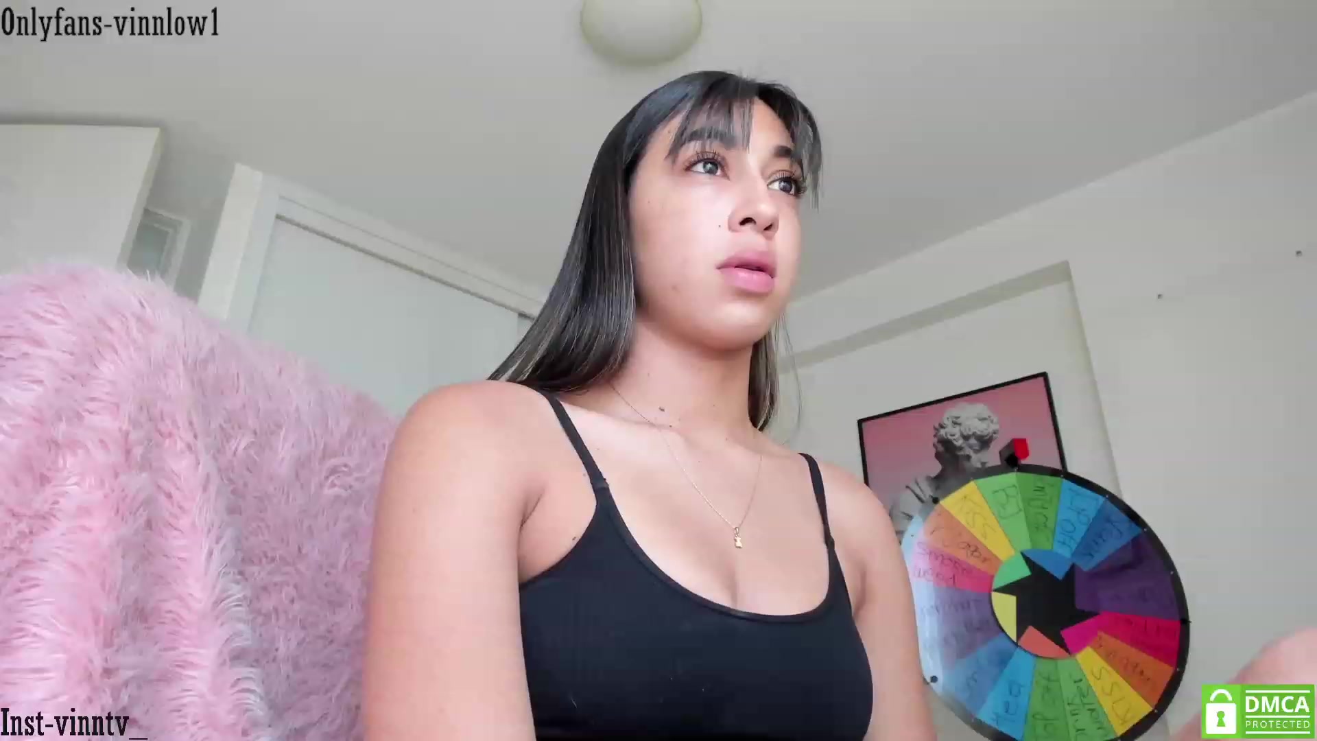 Gallery image thumbnail from Vinnlow's myfreecams stream on, 03/23/2023, 20:49 image 15 of 20